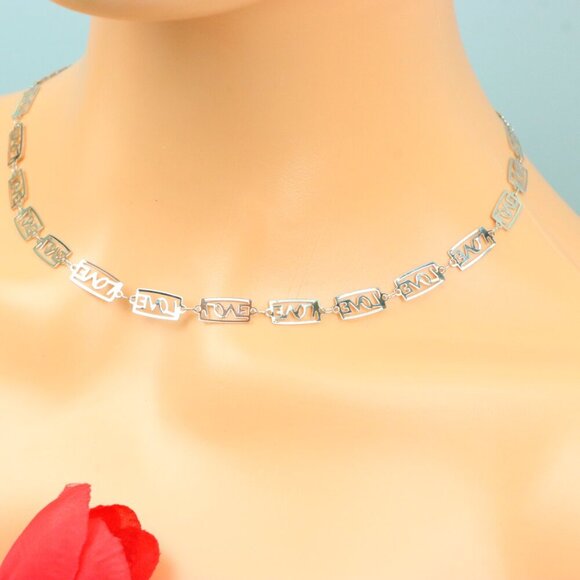 Delicate & Contemporary Necklace Chain, A Lovely Choice for Women, EVCH1768 - Picture 4 of 10